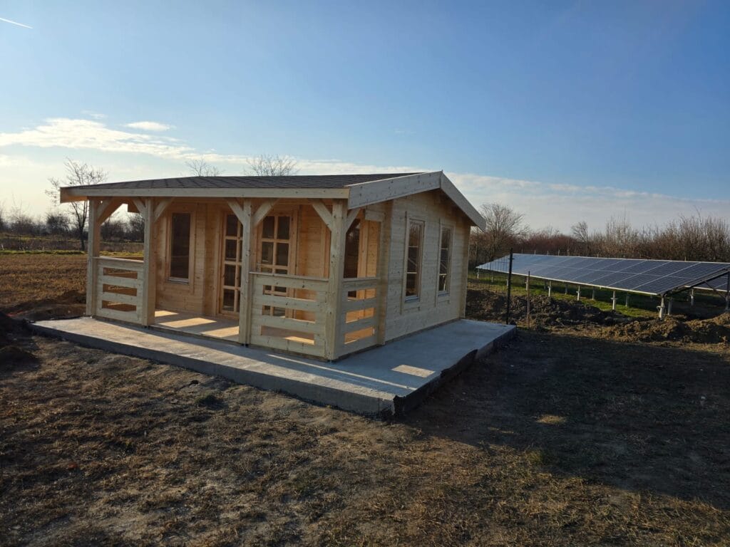 Montaj casa din lemn ROYAL Valcea