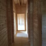 Foto client Casă din lemn izolată, 114mp, veranda, 8 camere, baie, perete dublu de 44mm + Izolație + 44mm, 6x19m BOSTON