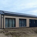 Foto client Casă din lemn izolată, 162mp, 4 camere, verandă, terasă, baie, dressing, debara, perete dublu de 44mm + izolație + 20mm, Pin Nordic, 17x14m, SCARLET