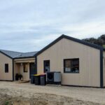 Foto client Casă din lemn izolată, 162mp, 4 camere, verandă, terasă, baie, dressing, debara, perete dublu de 44mm + izolație + 20mm, Pin Nordic, 17x14m, SCARLET