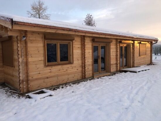 Foto client Casă din lemn izolată, 103 mp, 3 camere, 2 bai, perete dublu de 44mm + Izolație + 44mm, Pin Nordic, 14x7m, Limoges