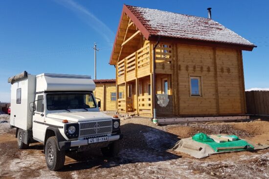 foto client casa din lemn izolata cu mansarda Livington
