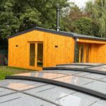 foto client Căsuța de grădină din lemn izolată, 20mp, veranda, o camera, 5x4m, perete dublu 44mm + izolație + 20mm, Tina