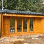 foto client Căsuța de grădină din lemn izolată, 20mp, veranda, o camera, 5x4m, perete dublu 44mm + izolație + 20mm, Tina