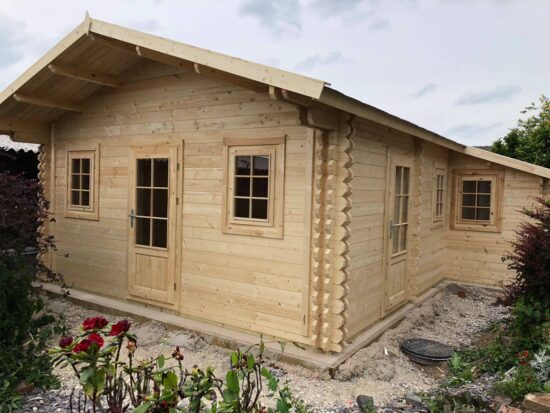 Poza client Casă din lemn, 44mp, 3 camere, 6x8m, perete unic de 44mm pin nordic, DIANA