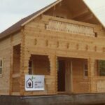 foto client casa din lemn izolata cu mansarda Livington