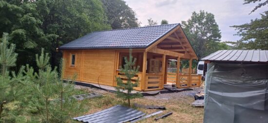 Cabana din lemn izolată, 55mp, montaj realizat de Woodly in Prahova