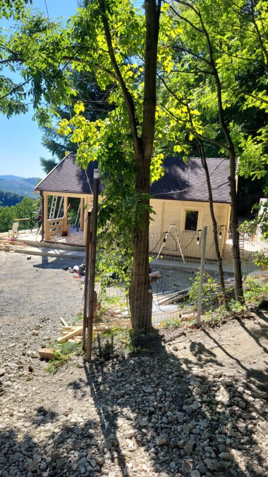 Prahova, Valea Doftanei, casa de vacanta din lemn Andra