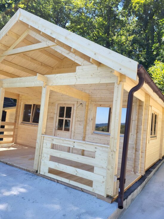 Prahova, Valea Doftanei, casa de vacanta din lemn Andra