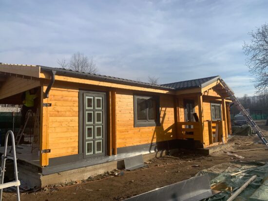 Montaj casa din lemn, izolata, model DONNA, 75 mp, cu terasă, baie, 2 dormitoare, in Dărmănești, Bacău-5