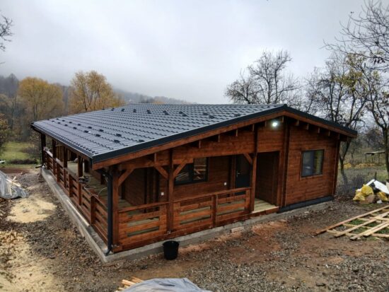 Montaj casa din lemn la cheie, Ramnicu Valcea, model Linda