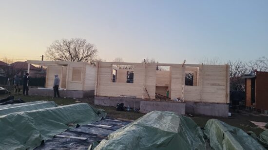 Montaj casa din lemn la cheie, izolată, EMMA 70mp si casa de gradina din lemn Teia Tuzla Constanta