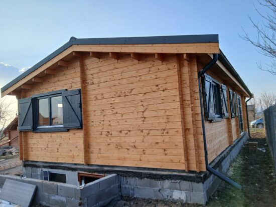 Lisnău, jud. Covasna - Montaj casă din lemn, la cheie, DONNA 75 mp