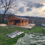 Tulcea-montaj casă din lemn modulară 52mp MIRELA living 2 dormitoare baie terasa acoperita